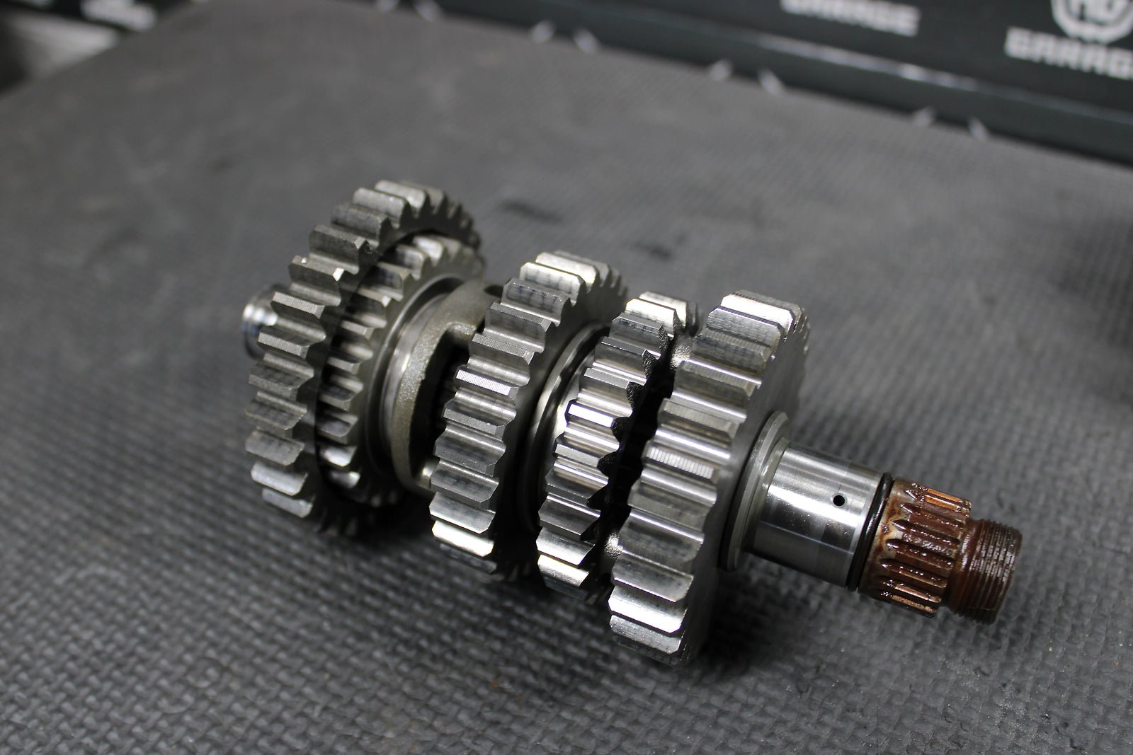2006 YAMAHA YZ250F OEM ENGINE TRANSMISSION TRANNY ASSEMBLY GEARS - hggarage