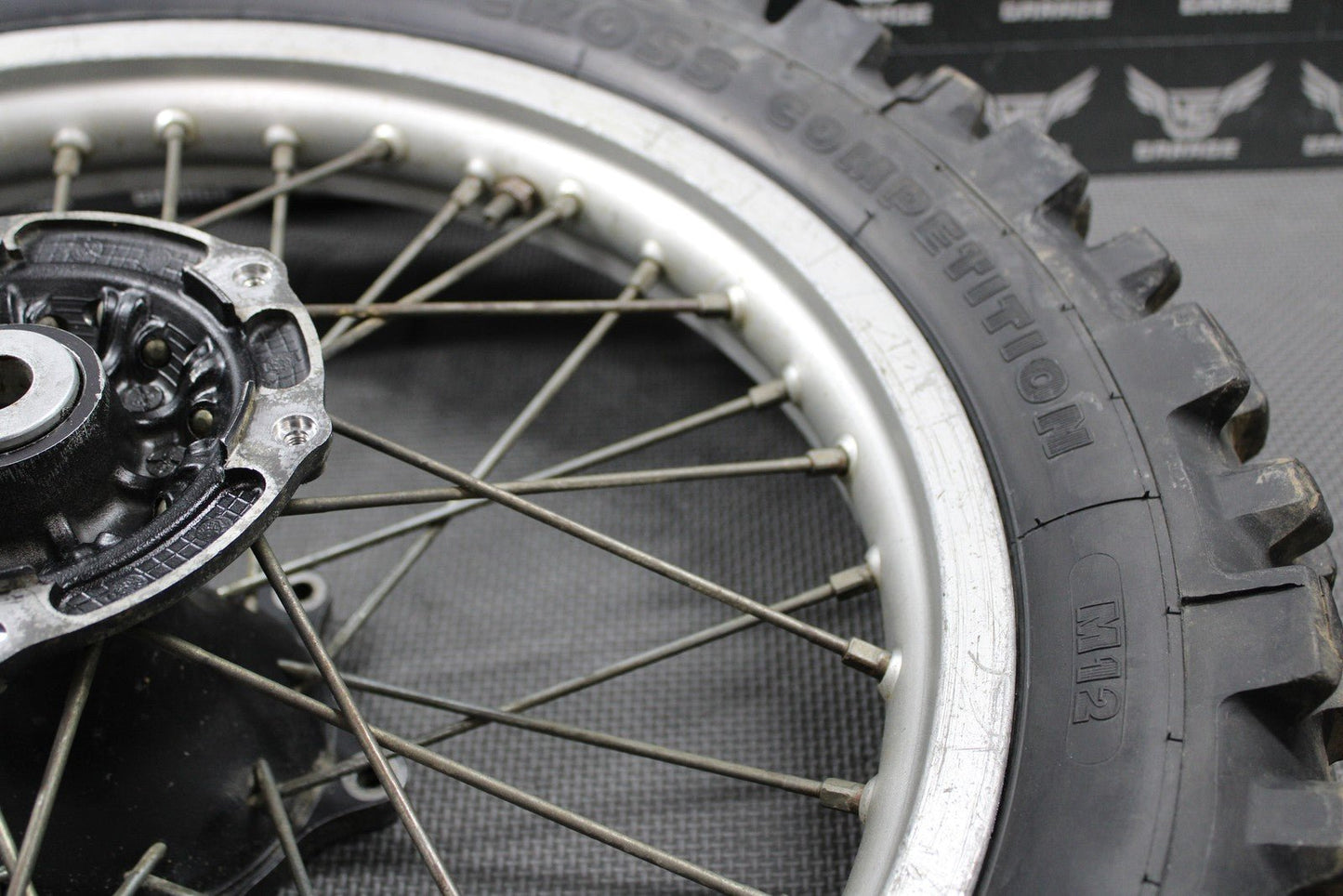1988 HONDA CR125R OEM 18" x 1.85" REAR BACK WHEEL RIM HUB TIRE 426A5 - KS6 - 832ZA - hggarage