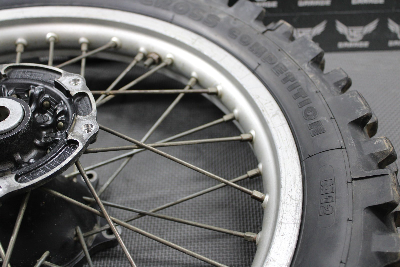 1988 HONDA CR125R OEM 18" x 1.85" REAR BACK WHEEL RIM HUB TIRE 426A5 - KS6 - 832ZA - hggarage
