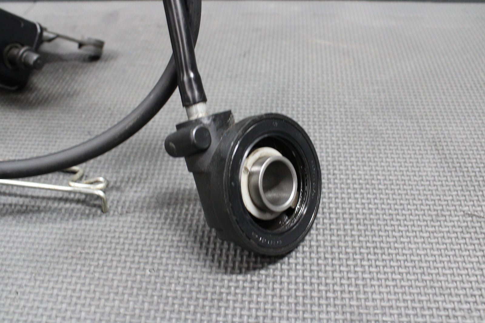 2000 SUZUKI 00 - 04 DRZ400 00 - 07 DRZ400E OEM TRIP METER SPEED DRIVE GEAR HUB CABLE - hggarage