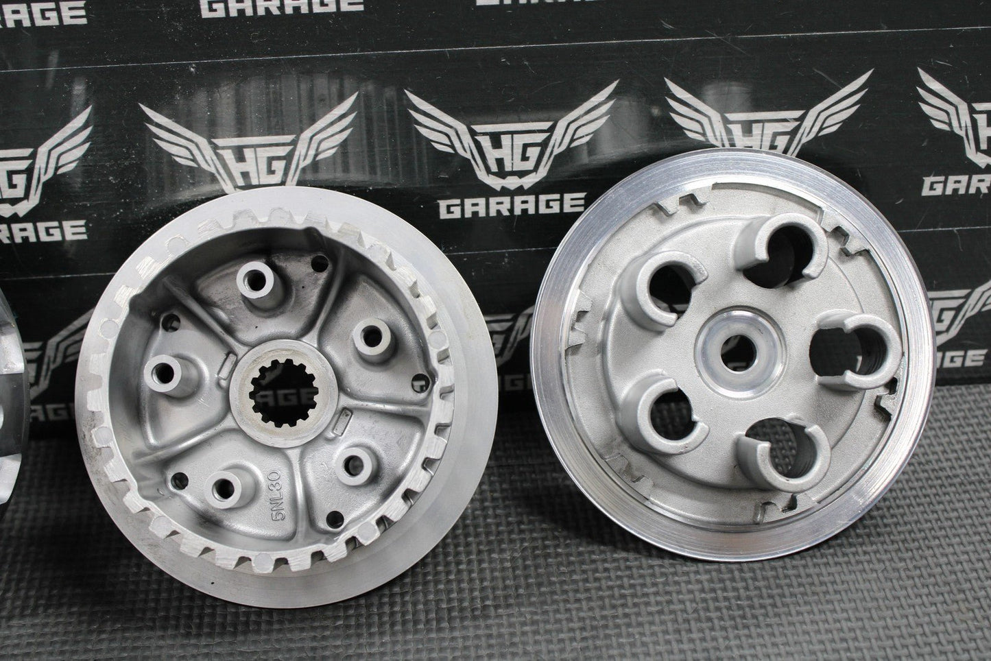 2010 09 - 13 YAMAHA YZ250F OEM CLUTCH W BASKET HUB PRESSURE PLATE 5XC - 16150 - 10 - 00 - hggarage