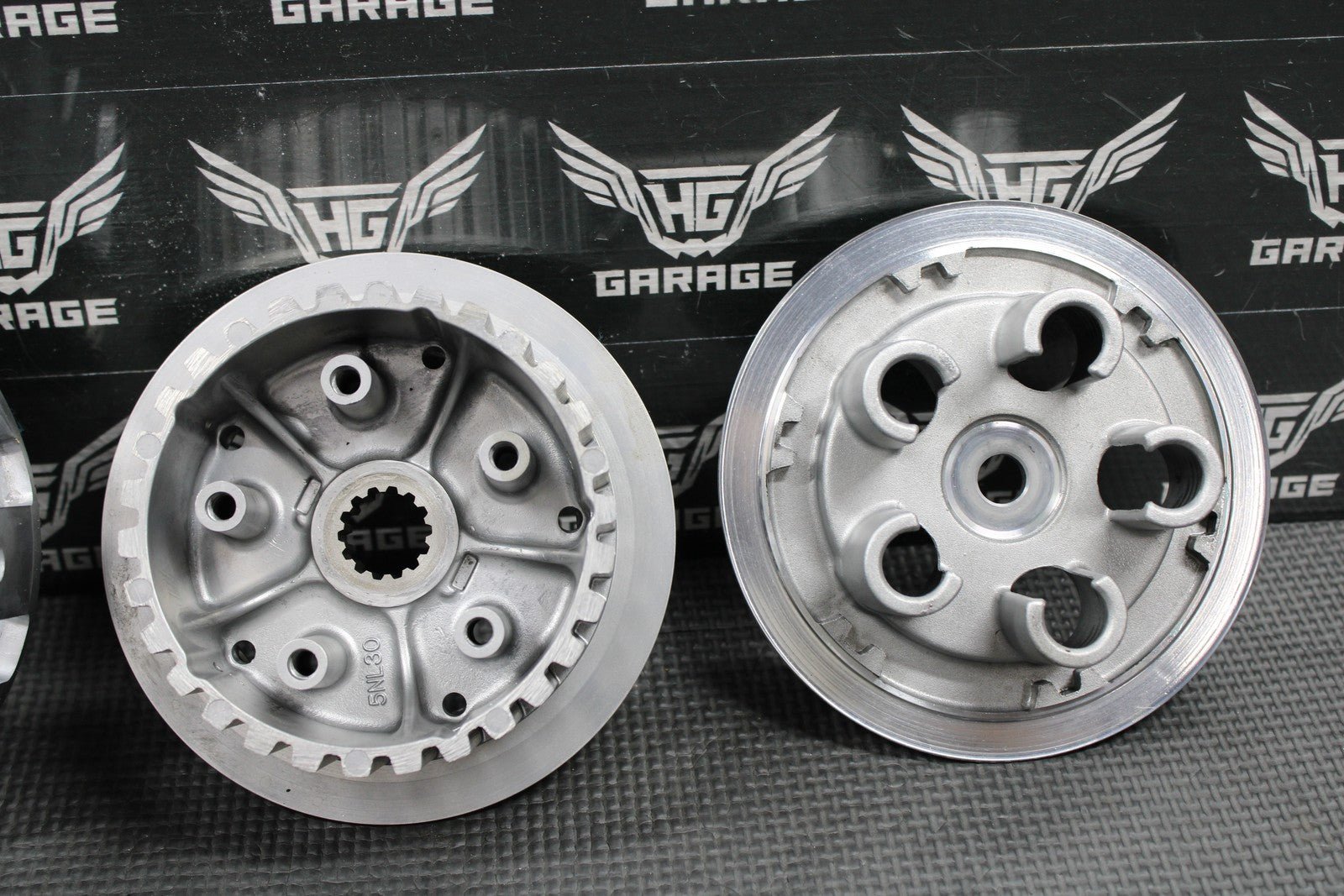 2010 09 - 13 YAMAHA YZ250F OEM CLUTCH W BASKET HUB PRESSURE PLATE 5XC - 16150 - 10 - 00 - hggarage