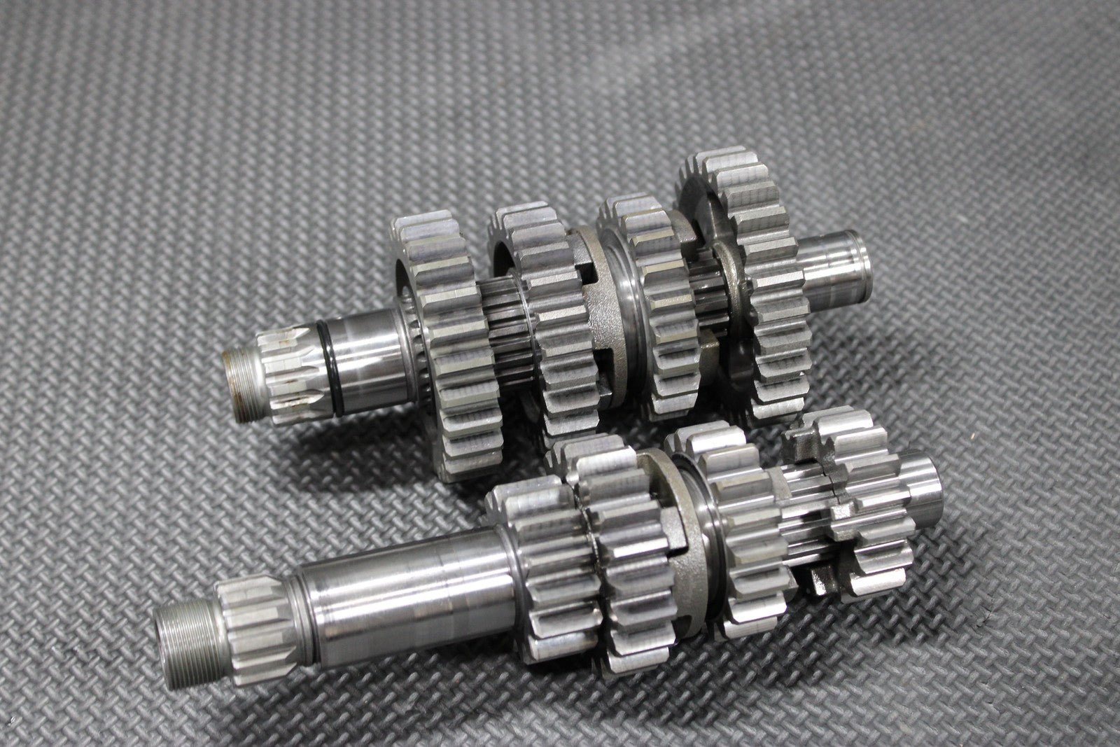 2005 03 - 05 YAMAHA YZ450F OEM ENGINE TRANSMISSION TRANNY GEARBOX FORKS DRUM GEARS - hggarage