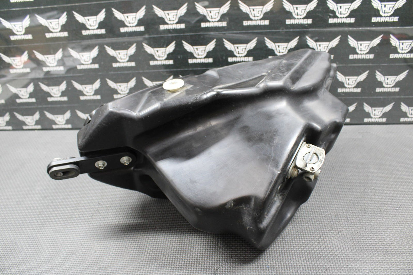 2010 10 - 13 YAMAHA YZ250F OEM GAS FUEL TANK CELL PETROL RESERVOIR 17D - 24110 - 50 - 00 - hggarage