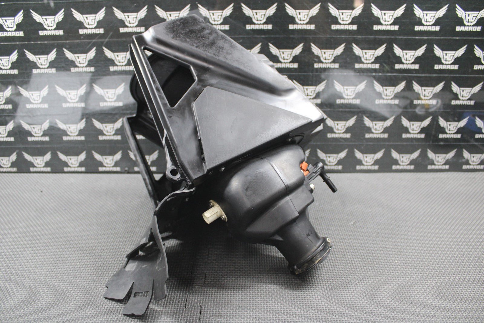 2019 SUZUKI 19 - 25 RMZ250 OEM AIRBOX AIR CLEANER FILTER BOX INTAKE BOOT INJECTOR - hggarage