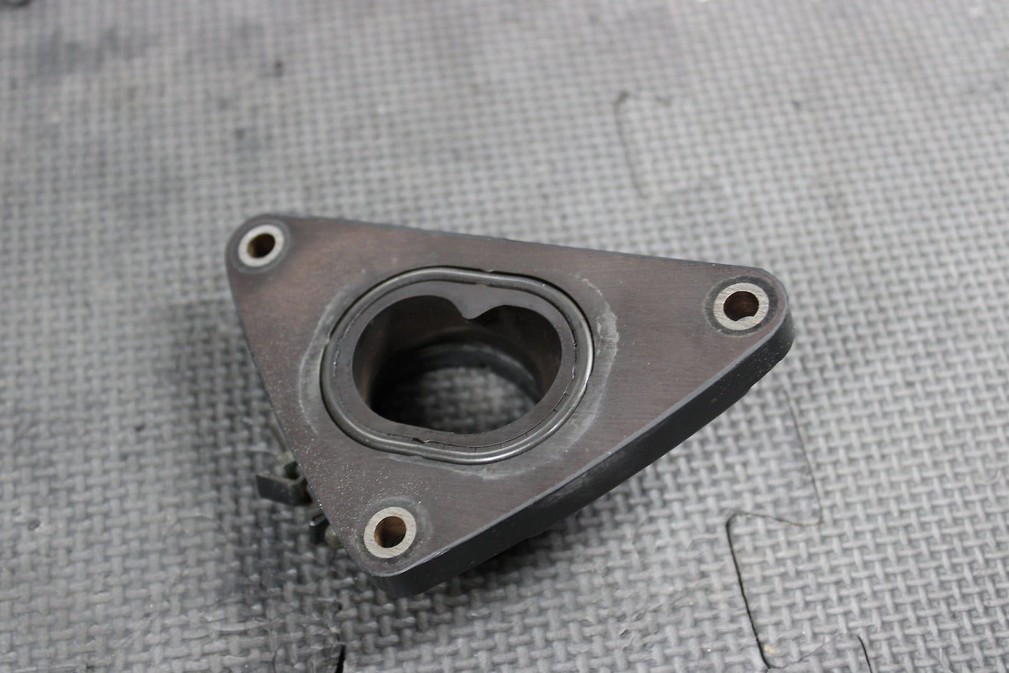 1986 HONDA XR250R OEM CARB CARBURETOR JOINT INTAKE BOOT 16211 - KT1 - hggarage
