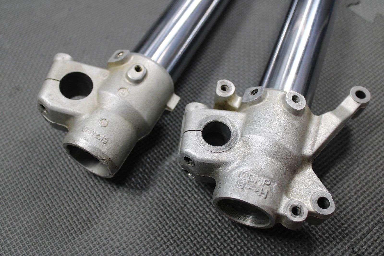 2001 HONDA CR125R OEM RIGHT LEFT FRONT SUSPENSION FORKS SHOCKS 51400 - KZ4 - J31ZA - hggarage