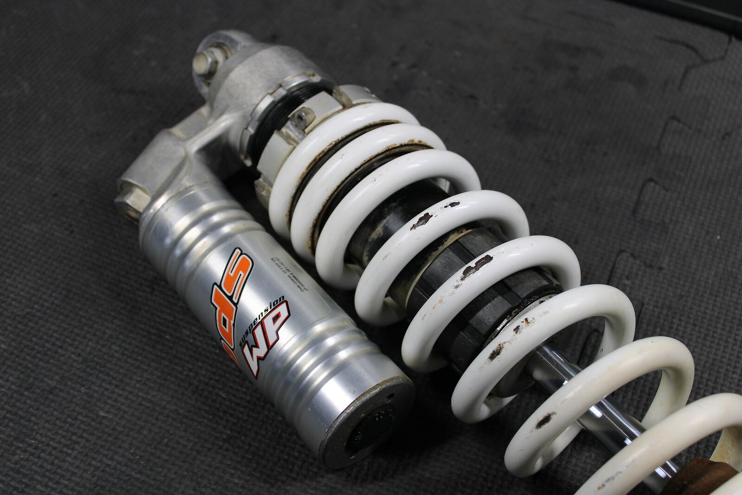 2002 KTM 520 EXC OEM WP SPD REAR BACK SHOCK ABSORBER SUSPENSION 1218U720