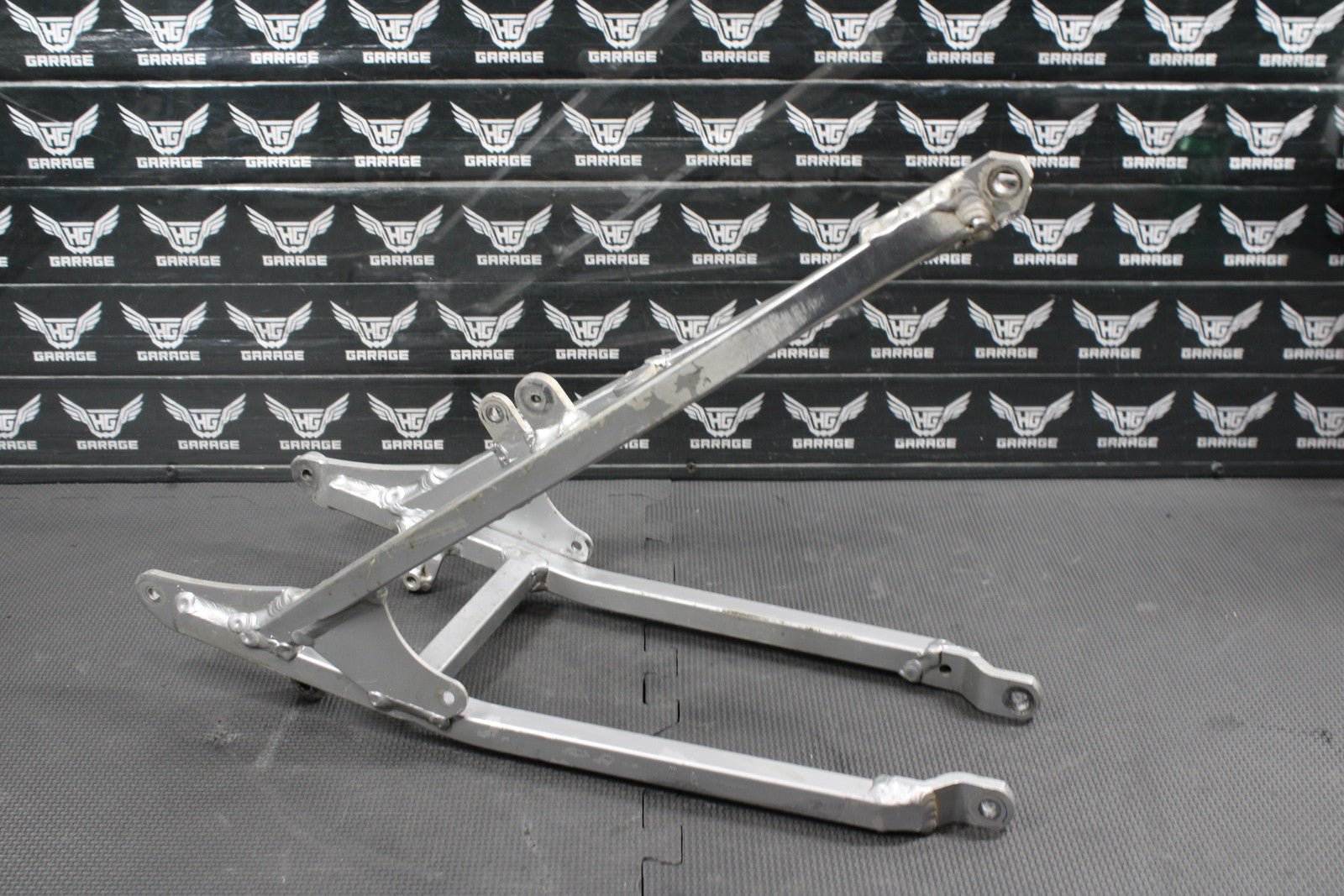 2000 SUZUKI RM125 RM250 OEM REAR BACK SUB FRAME SUBFRAME SUPPORT 41200 - 36E00 - hggarage