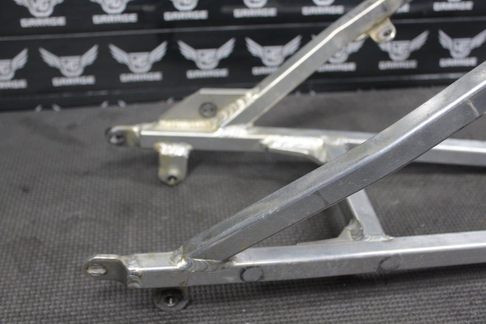 2006 04 - 06 SUZUKI RMZ250 OEM REAR BACK SUB FRAME SUBFRAME SEAT RAIL K3216 - 00087 - hggarage