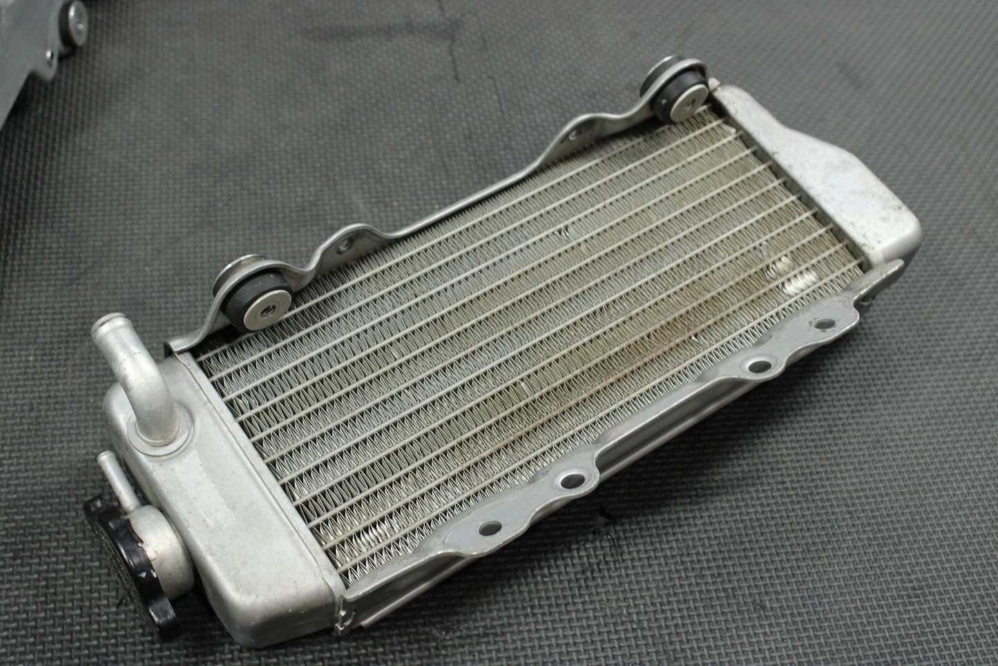 2004 YAMAHA 03-05 YZ450F OEM ENGINE MOTOR COOLING COOLER RADIATOR MINT!!