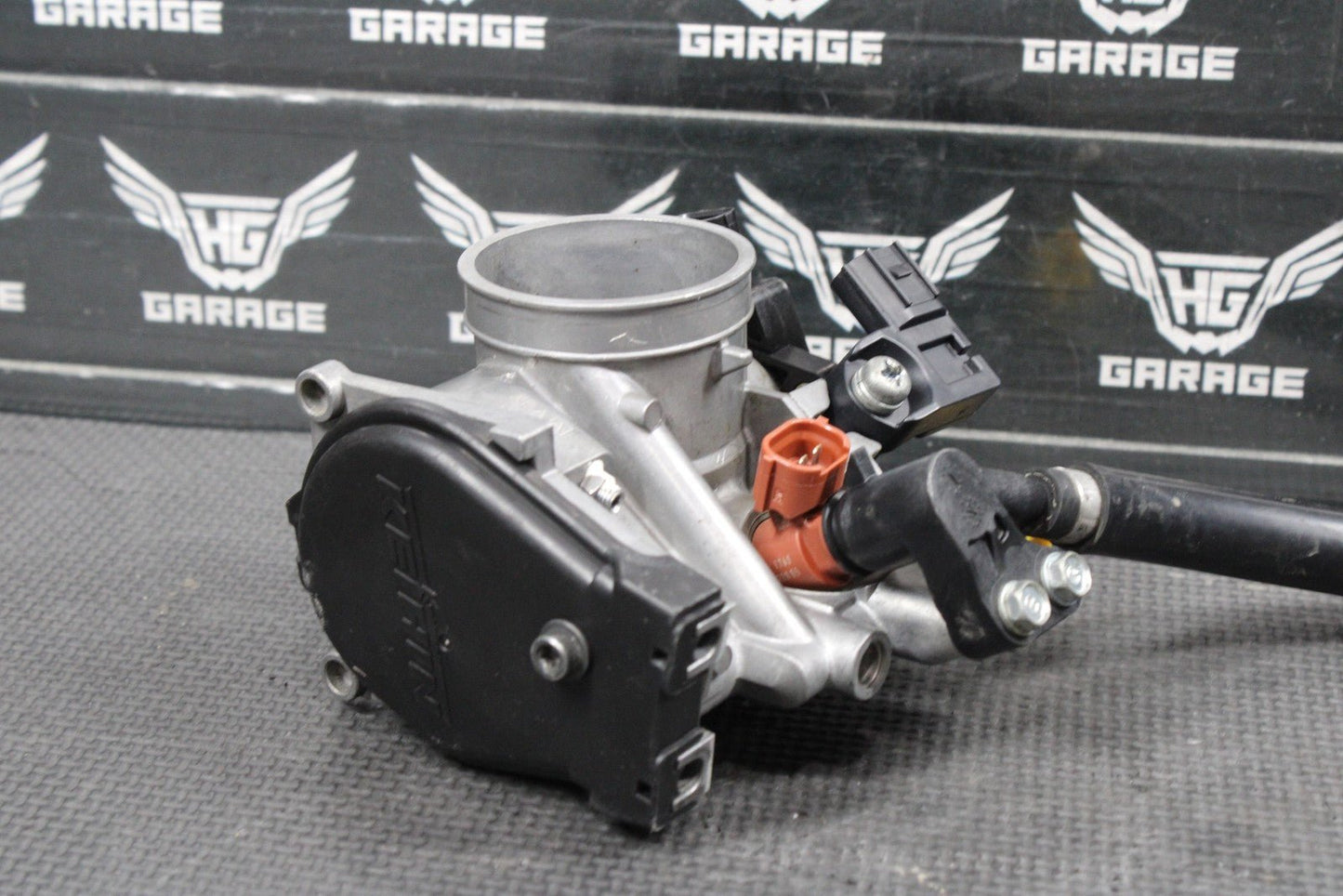 2023 HONDA CRF250R OEM KEIHIN MAIN FUEL INJECTOR THROTTLE BODY 16400 - K95 - AA1 - hggarage