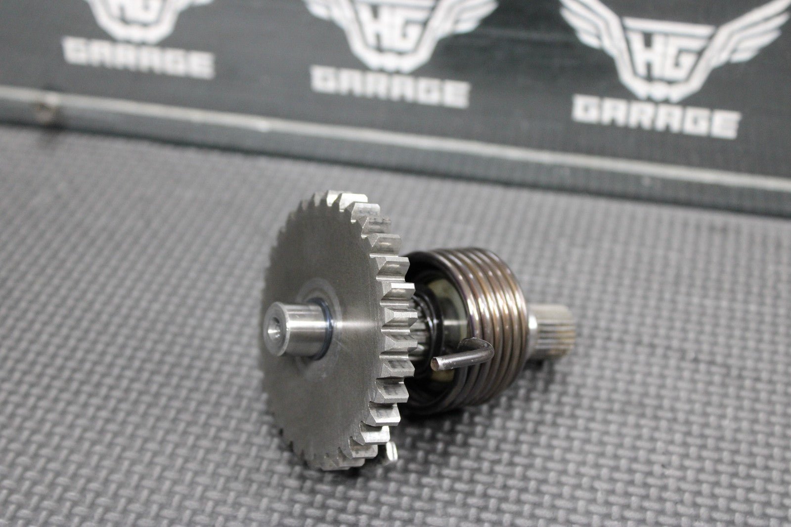 2004 KAWASAKI KX65 00 - 22 OEM KICKSTART KICK START SHAFT W IDLER GEAR ASSEMBLY - hggarage