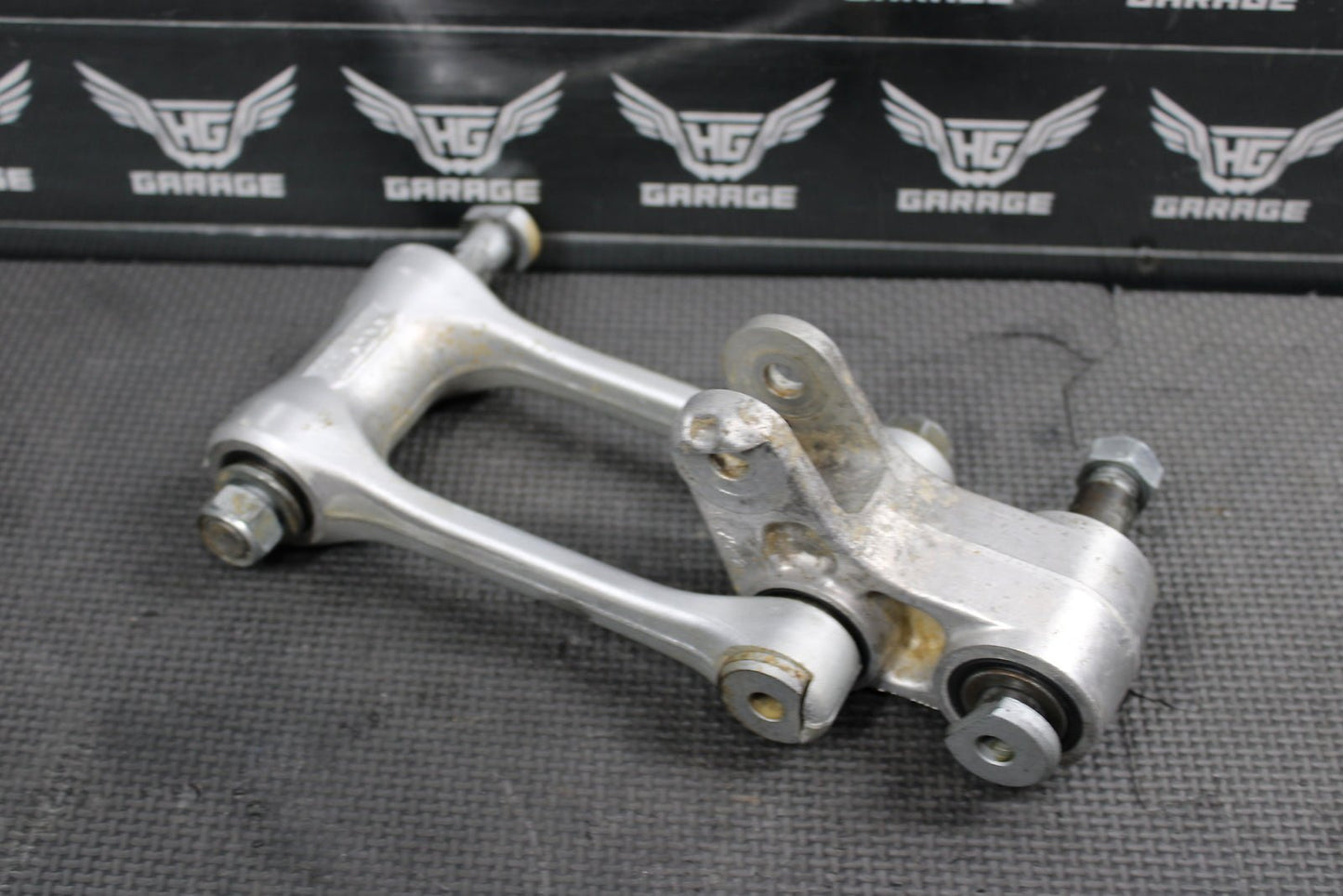 2008 YAMAHA YZ250F YZ450F OEM REAR SHOCK LINKAGE LINKS 5XC - 2217A - L0 - 00 - hggarage