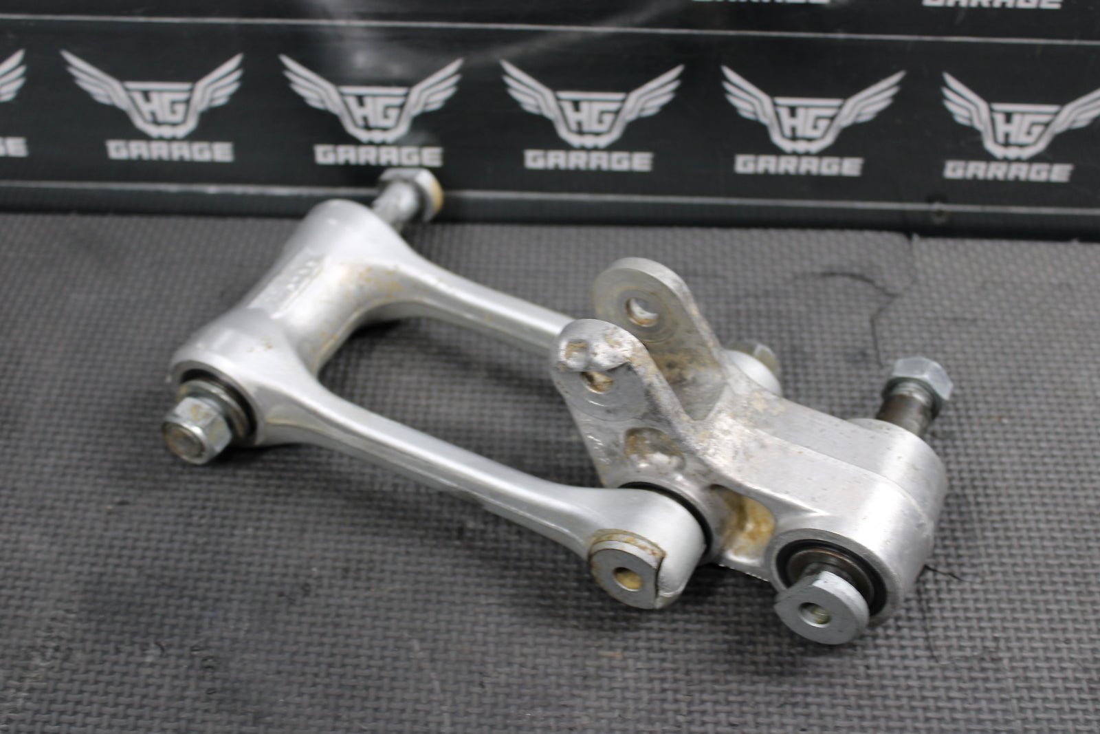 2008 YAMAHA YZ250F YZ450F OEM REAR SHOCK LINKAGE LINKS 5XC - 2217A - L0 - 00 - hggarage