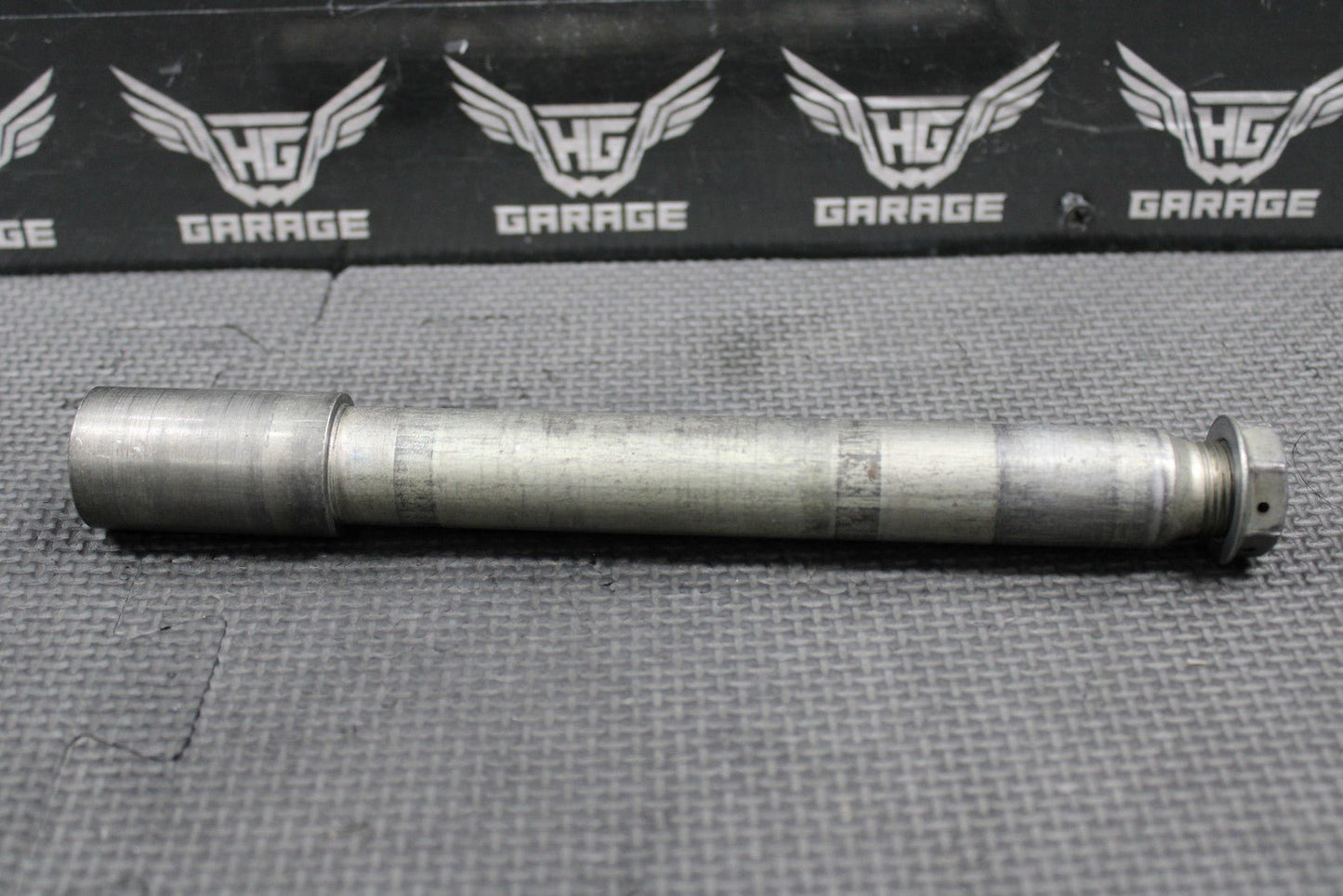 2020 YAMAHA YZ250FX OEM FRONT WHEEL RIM AXLE PIVOT BOLT NUT 1SL - 25181 - 00 - 00 - hggarage