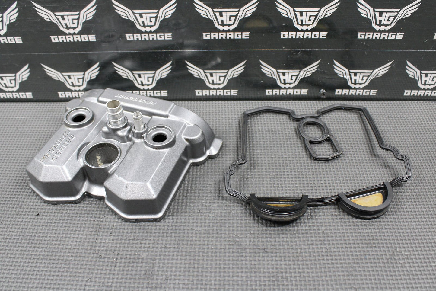 2005 YAMAHA YZ450F OEM ENGINE MOTOR CYLINDER HEAD VALVE COVER & GASKET - hggarage