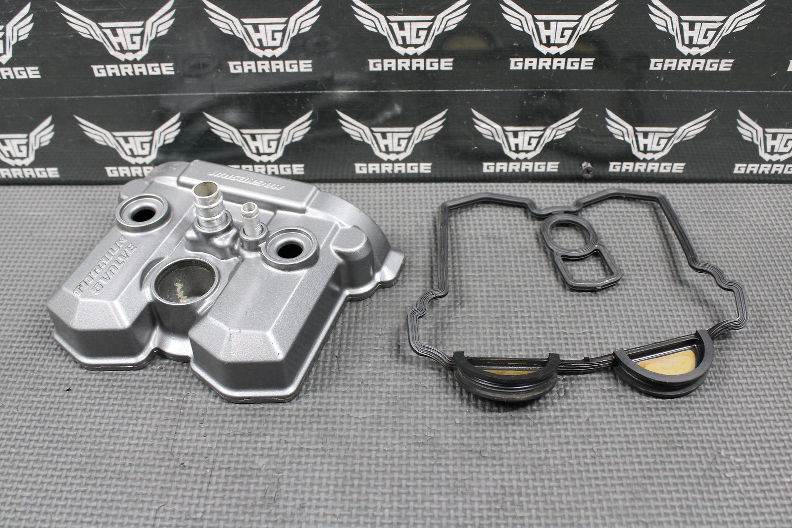 2005 YAMAHA YZ450F OEM ENGINE MOTOR CYLINDER HEAD VALVE COVER & GASKET - hggarage