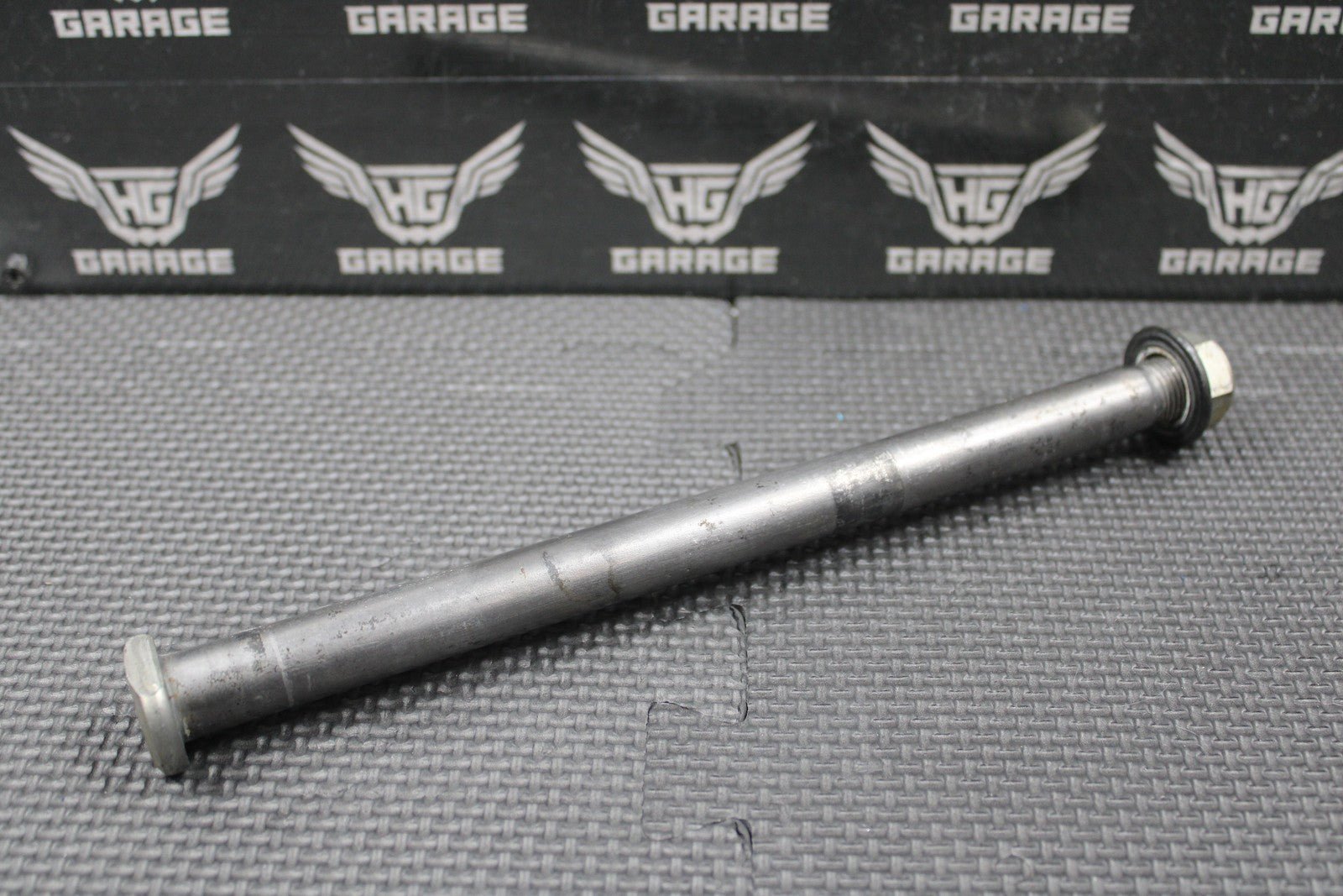 2019 SUZUKI RMZ250 RMZ450 OEM REAR BACK SWINGARM BOLT SHAFT 61211 - 35G00 - hggarage