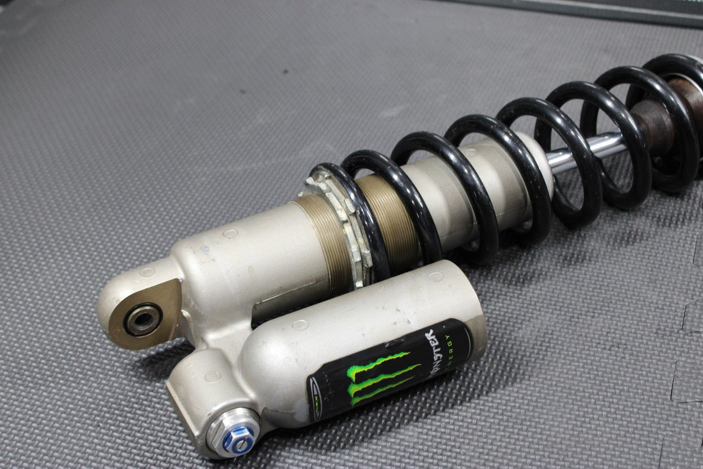 2014 KAWASAKI KX250F OEM REAR BACK SHOCK ABSORBER SUSPENSION 45014 - 0416 - 23P GOOD - hggarage