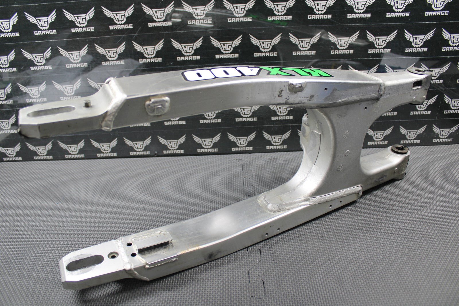 2003 KAWASAKI KLX400SR OEM SWINGARM SWING ARM SUSPENSION 33001 - S008 - hggarage