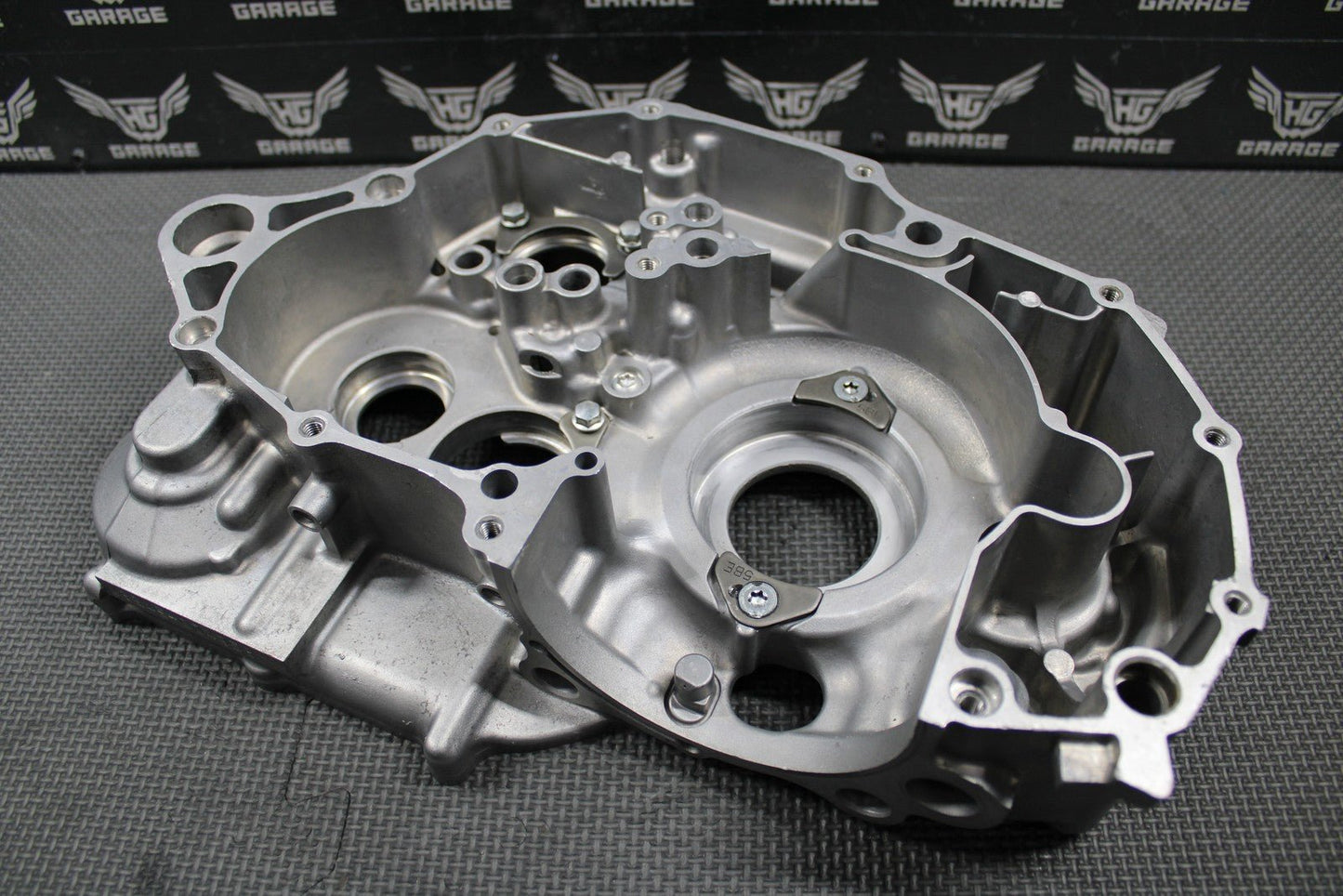 2009 YAMAHA 06 - 09 YZ450F OEM RIGHT SIDE ENGINE MOTOR CRANKCASE CRANK CASE GOOD! - hggarage