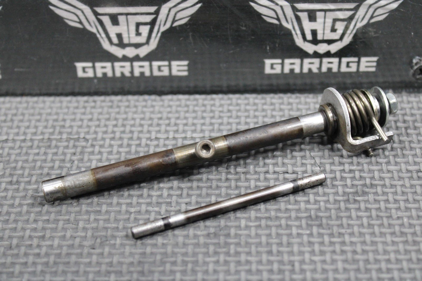 1999 SUZUKI 99 - 00 RM250 OEM EXHAUST POWER VALVE SHAFT LEVER PIN 11266 - 28C10 - hggarage