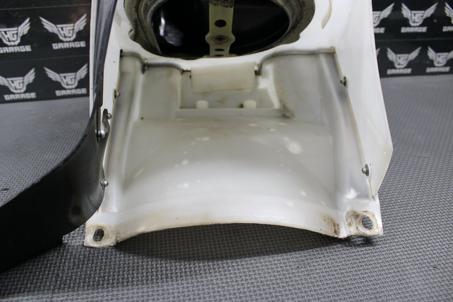 1998 1999 HONDA CR125R OEM AIRBOX AIR CLEANER CASE FILTER BOX INTAKE BOOT NICE! - hggarage