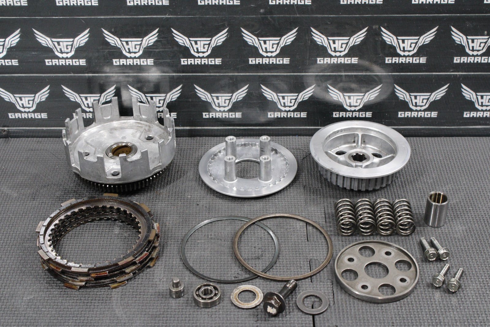 2008 Kawasaki KLX140 OEM Complete Clutch W Plates Basket Hub 13086 - 1070 - hggarage