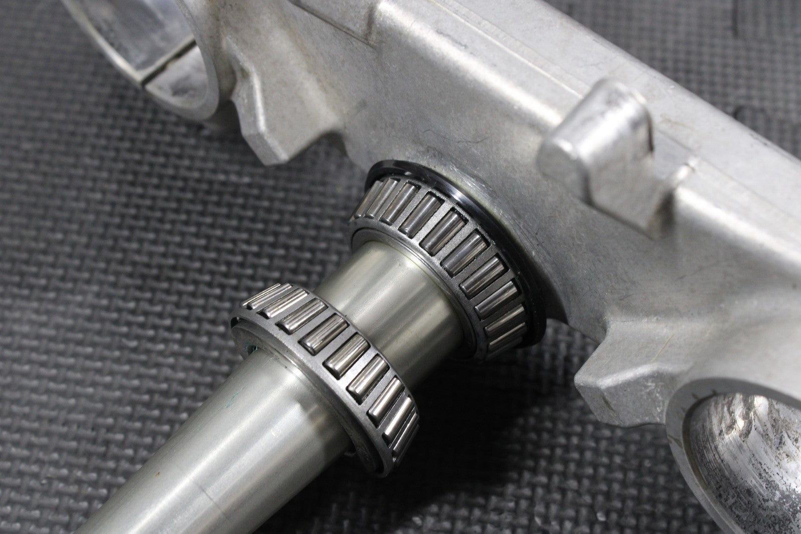 2023 HONDA CRF250R OEM FRONT FORKS LOWER UPPER TRIPLE TREE STEM CLAMP FRONT FORK - hggarage