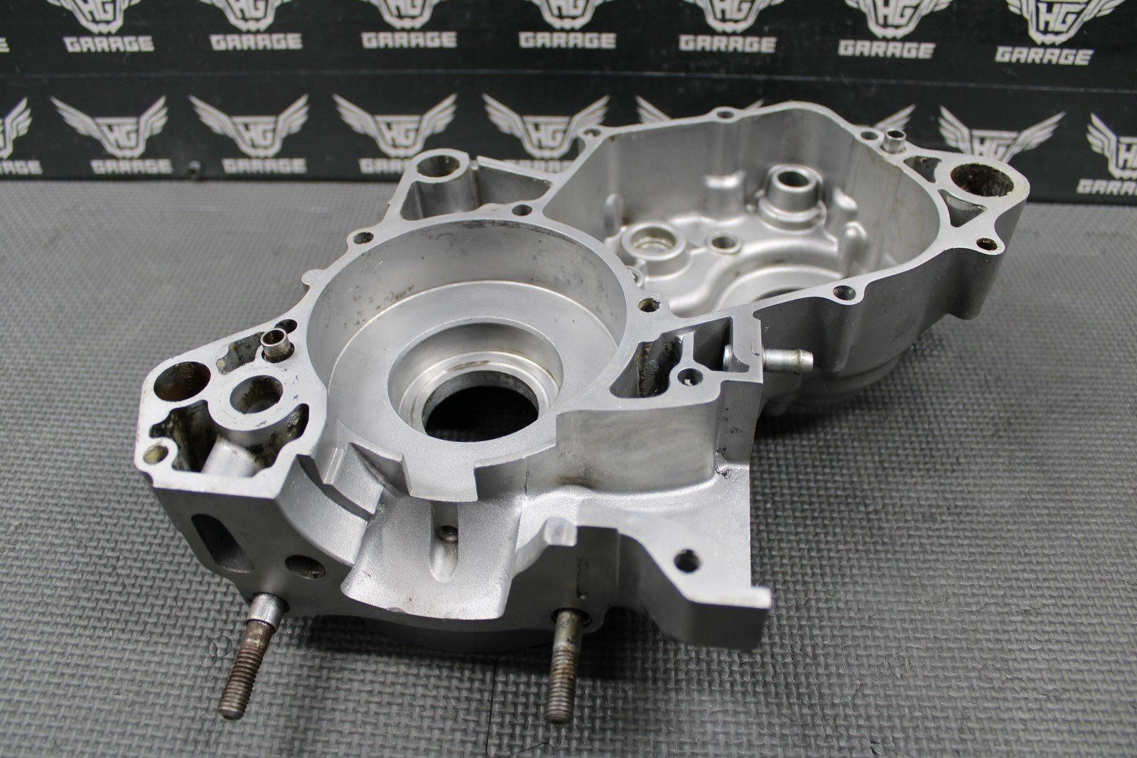 1992 KAWASAKI KX125 OEM LEFT RIGHT ENGINE MOTOR CRANKCASE CRANK CASES 14001 - 5314 - hggarage