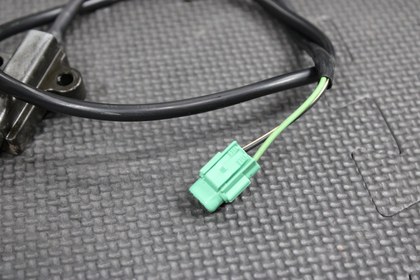 2005 SUZUKI DR200SE OEM KICKSTAND SIDE KICK STAND SENSOR 37840 - 44X52 - hggarage