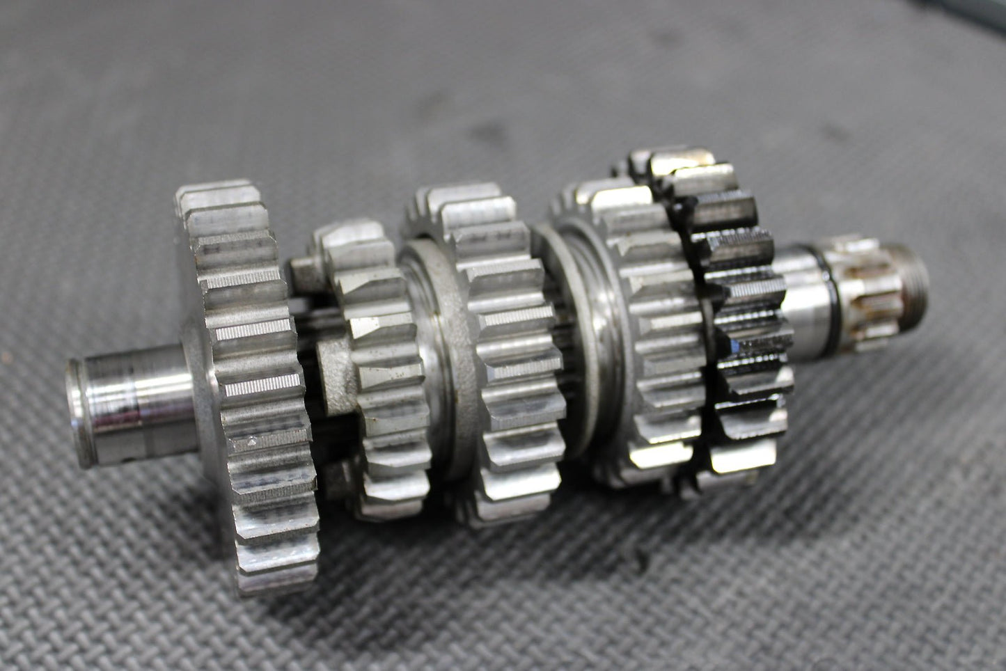 2008 YAMAHA YZ450F OEM ENGINE TRANSMISSION TRANNY ASSEMBLY GEARS - hggarage