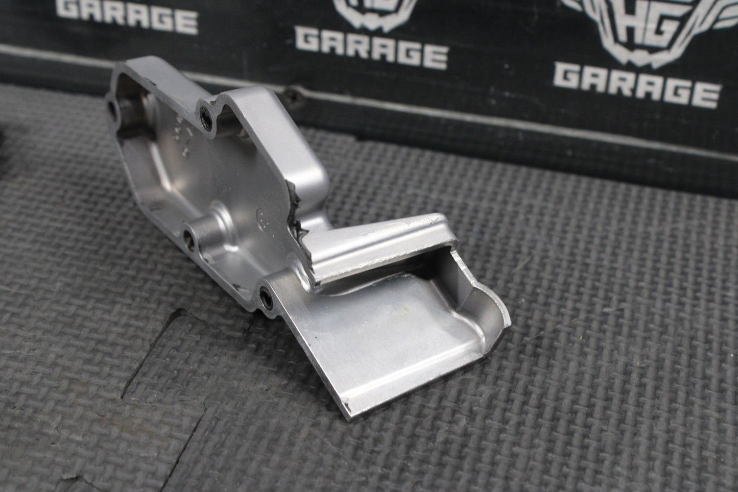 2002 YAMAHA 99 - 22 YZ250 YZ250X OEM EXHAUST POWER VALVE CYLINDER COVER HOUSING - hggarage