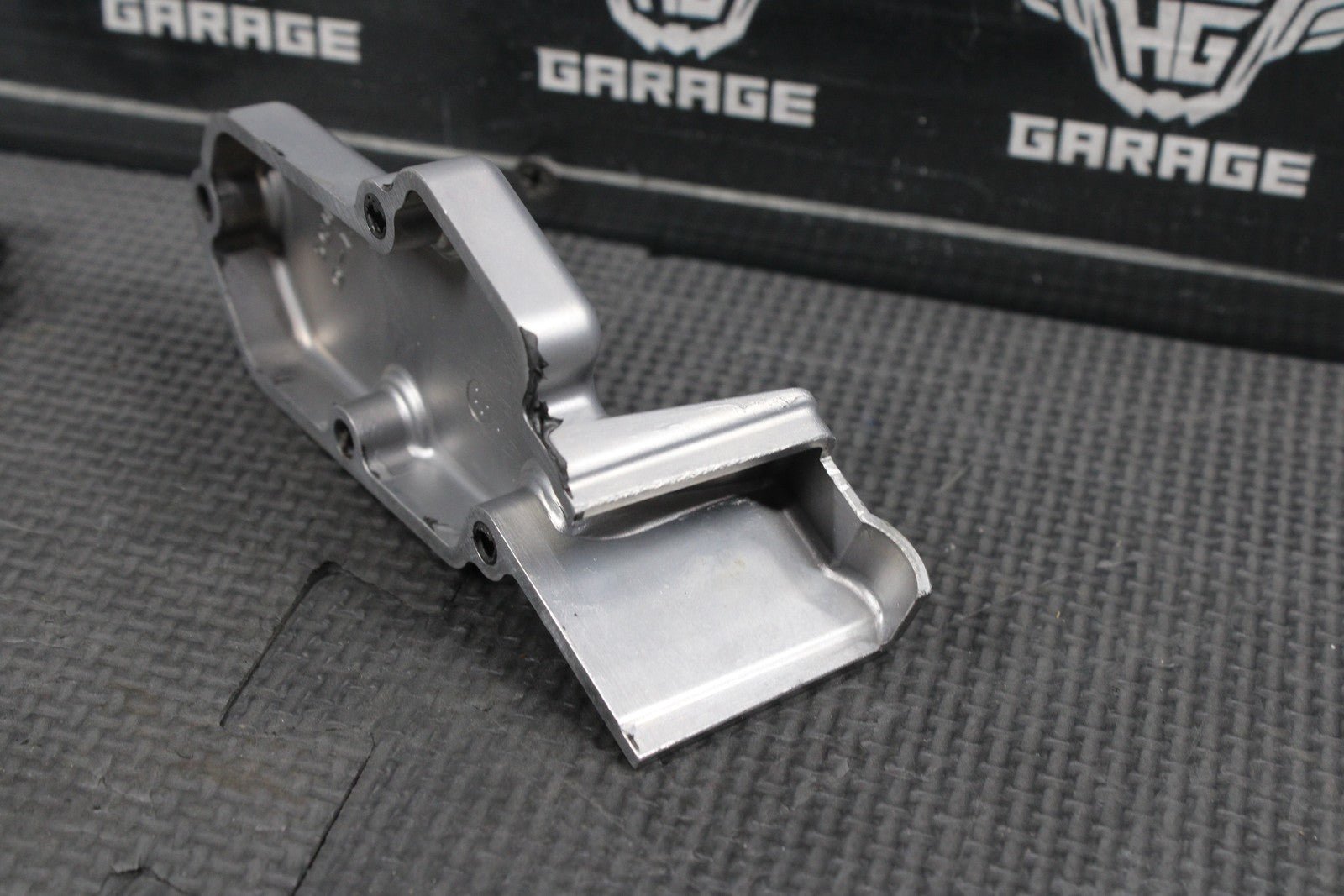 2002 YAMAHA 99 - 22 YZ250 YZ250X OEM EXHAUST POWER VALVE CYLINDER COVER HOUSING - hggarage