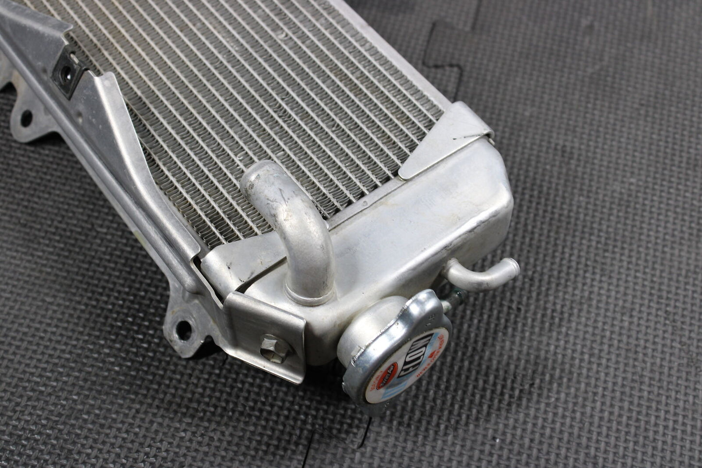 2009 KAWASAKI KX250F OEM ENGINE MOTOR COOLING COOLER RADIATOR 39061-0169