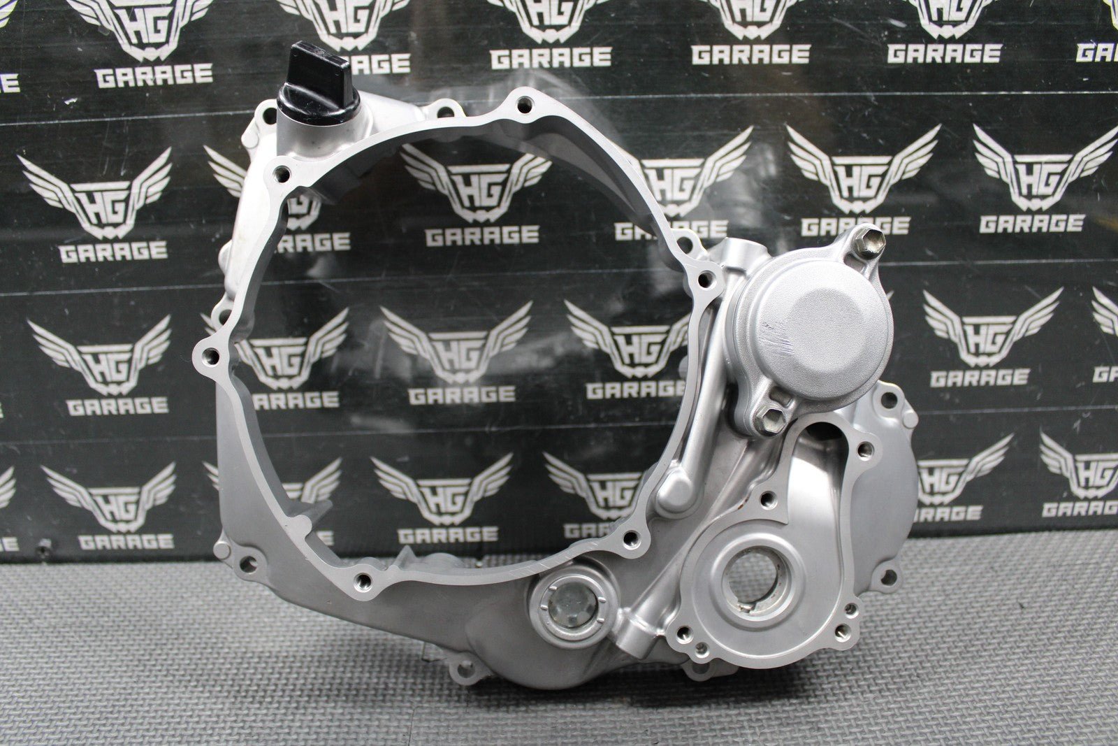 2020 YAMAHA YZ250F YZ250FX OEM RIGHT CASE INNER CLUTCH COVER B7B - 15431 - 00 - 00 - hggarage