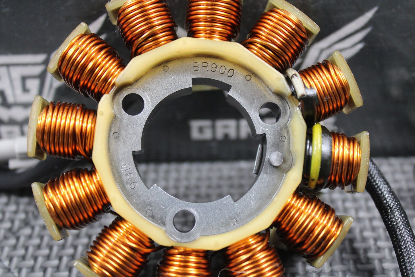 2020 YAMAHA 19 - 21 YZ250F YZ450F OEM STATOR MAGNETO GENERATOR BR9 - 81410 - 03 - 00 - hggarage