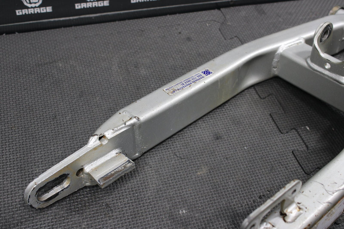 2002 Yamaha TTR125 TTR125E OEM Small Wheel 14" Swingarm Swing Arm Suspension - hggarage