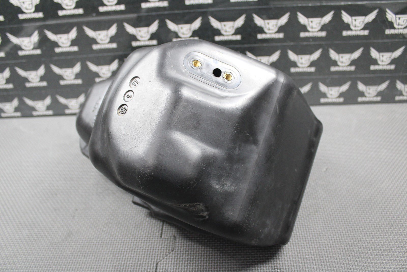 2007 05 - 08 KAWASAKI KX250F OEM GAS FUEL TANK CELL PETROL RESERVOIR 51001 - 0110 - 6Z - hggarage