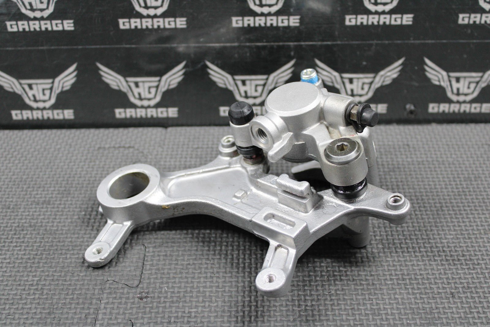 2000 2001 HONDA CR125R CR250R OEM NISSIN REAR BACK BRAKE CALIPER 43150 - KZ4 - J21 - hggarage