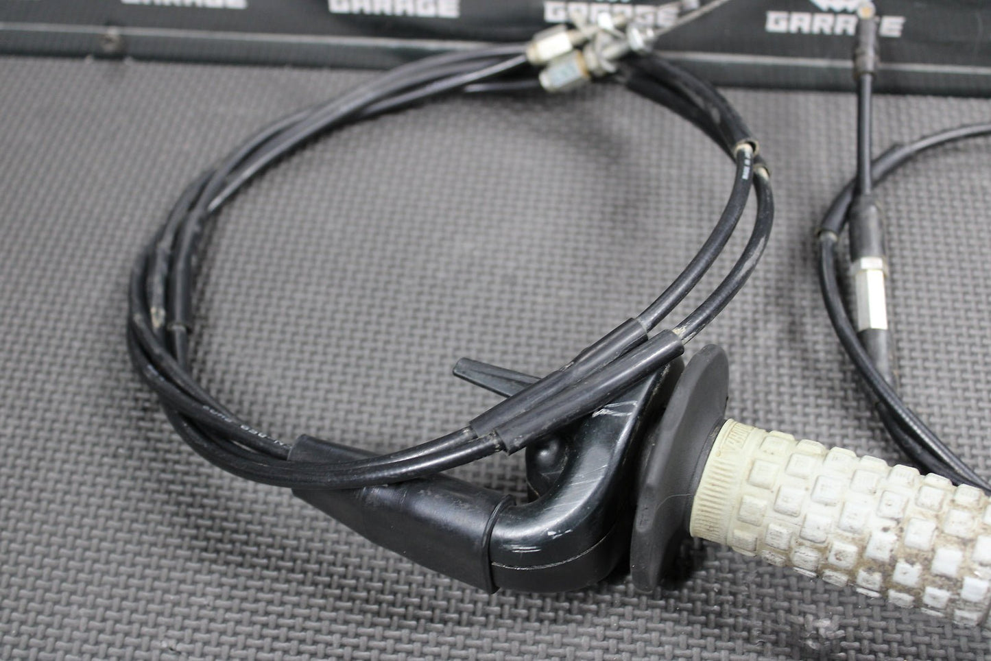 2006 HONDA CRF450R OEM THROTTLE CABLE TUBE ASSEMBLY HOTSTART CABLE PLUNGER - hggarage