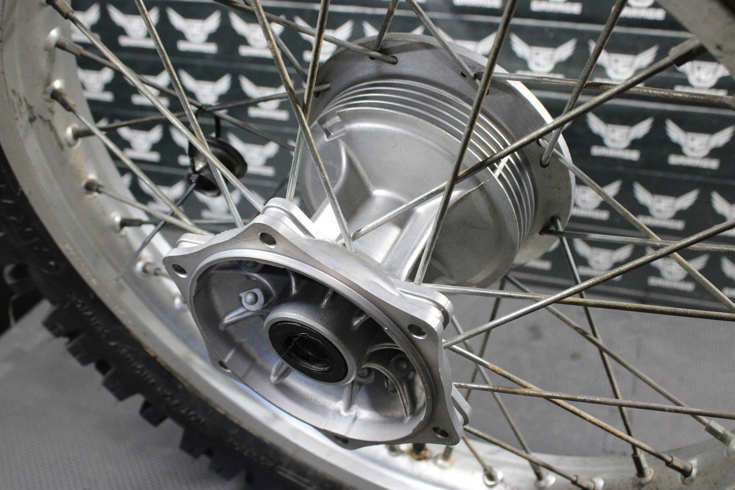 1986 KAWASAKI KDX200 OEM D.I.D 18" REAR BACK WHEEL RIM HUB READ DESC! - hggarage