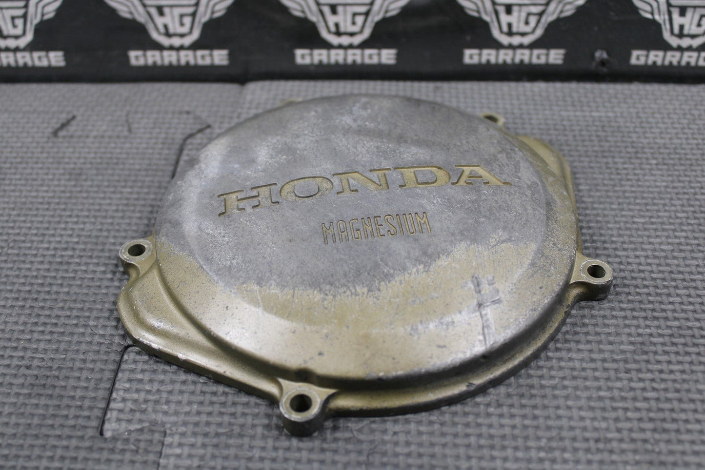 2008 04 - 08 HONDA CRF250R OEM RIGHT SIDE OUTER CLUTCH COVER 11351 - KRN - 670 - hggarage
