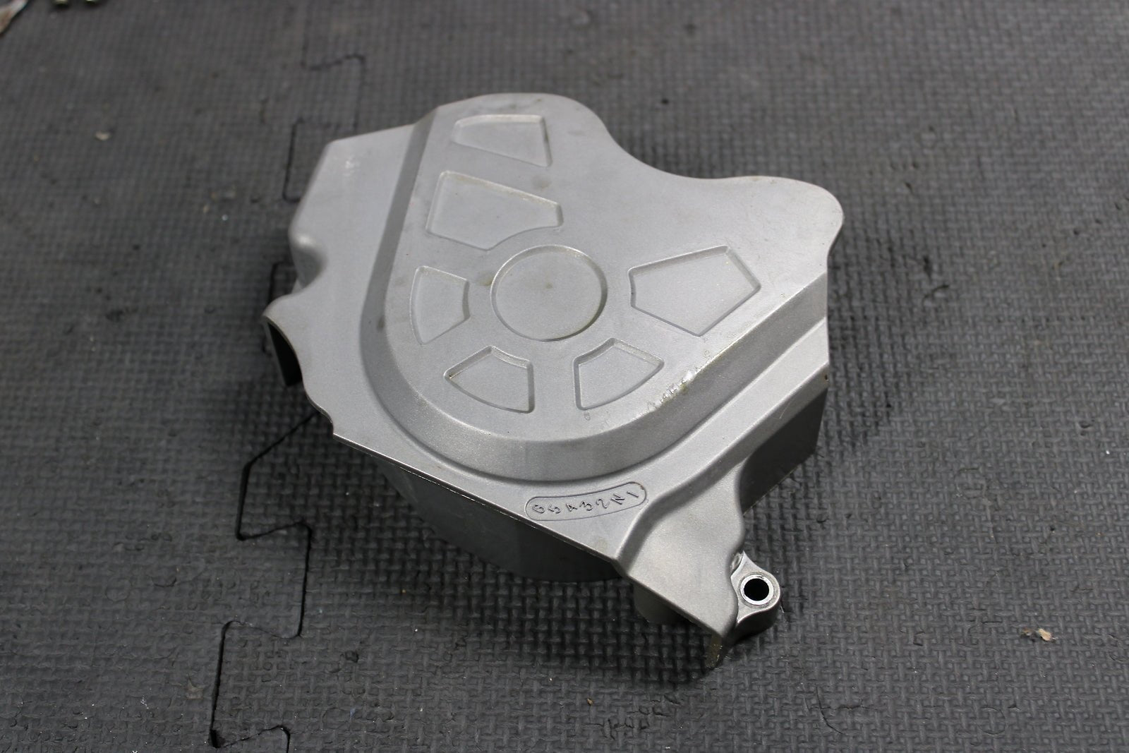 2009 HONDA CRF230L CRF230M OEM MOTOR ENGINE FRONT SPROCKET COVER - hggarage