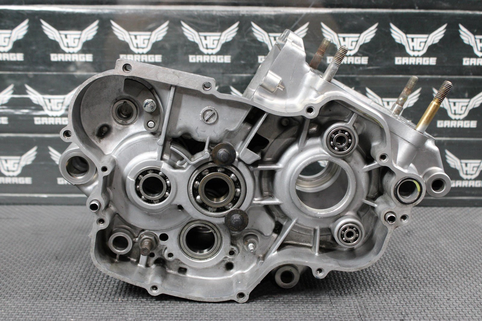 1996 KAWASAKI KX125 OEM LEFT RIGHT ENGINE MOTOR CRANKCASE CRANK CASES BLOCK - hggarage