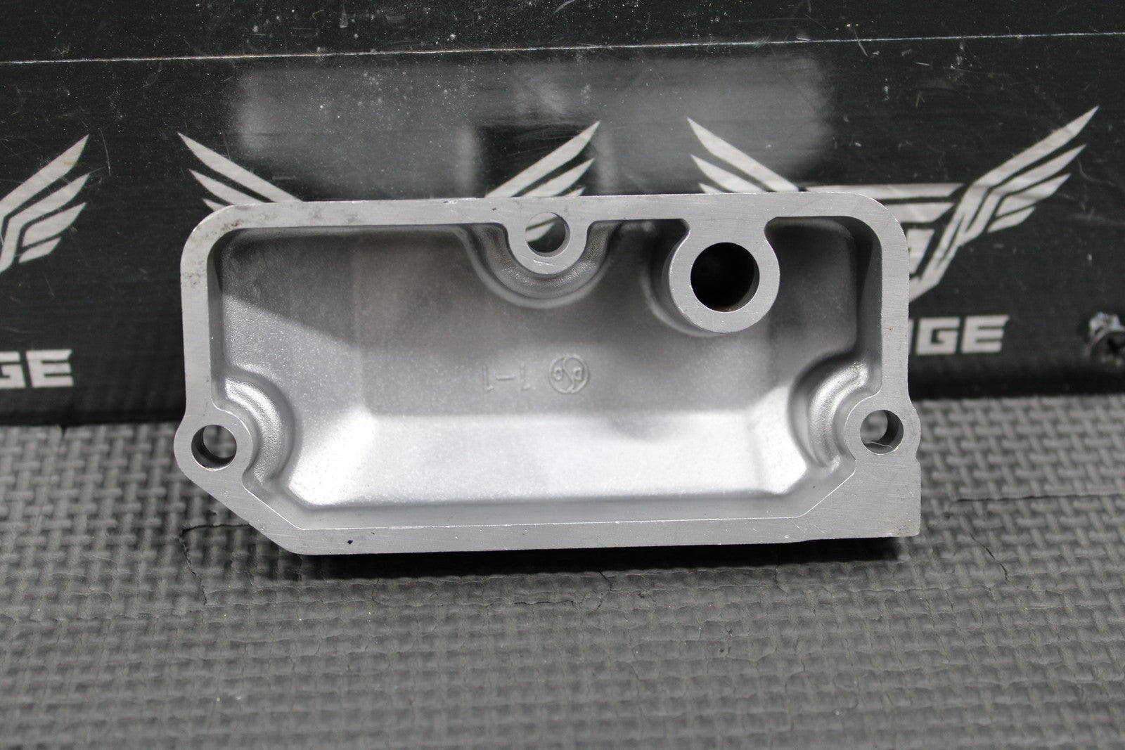 1991 KAWASAKI 88 - 91 KX125 OEM KIPS POWERVALVE RESONATOR COVER 14024 - 1565 1 - hggarage