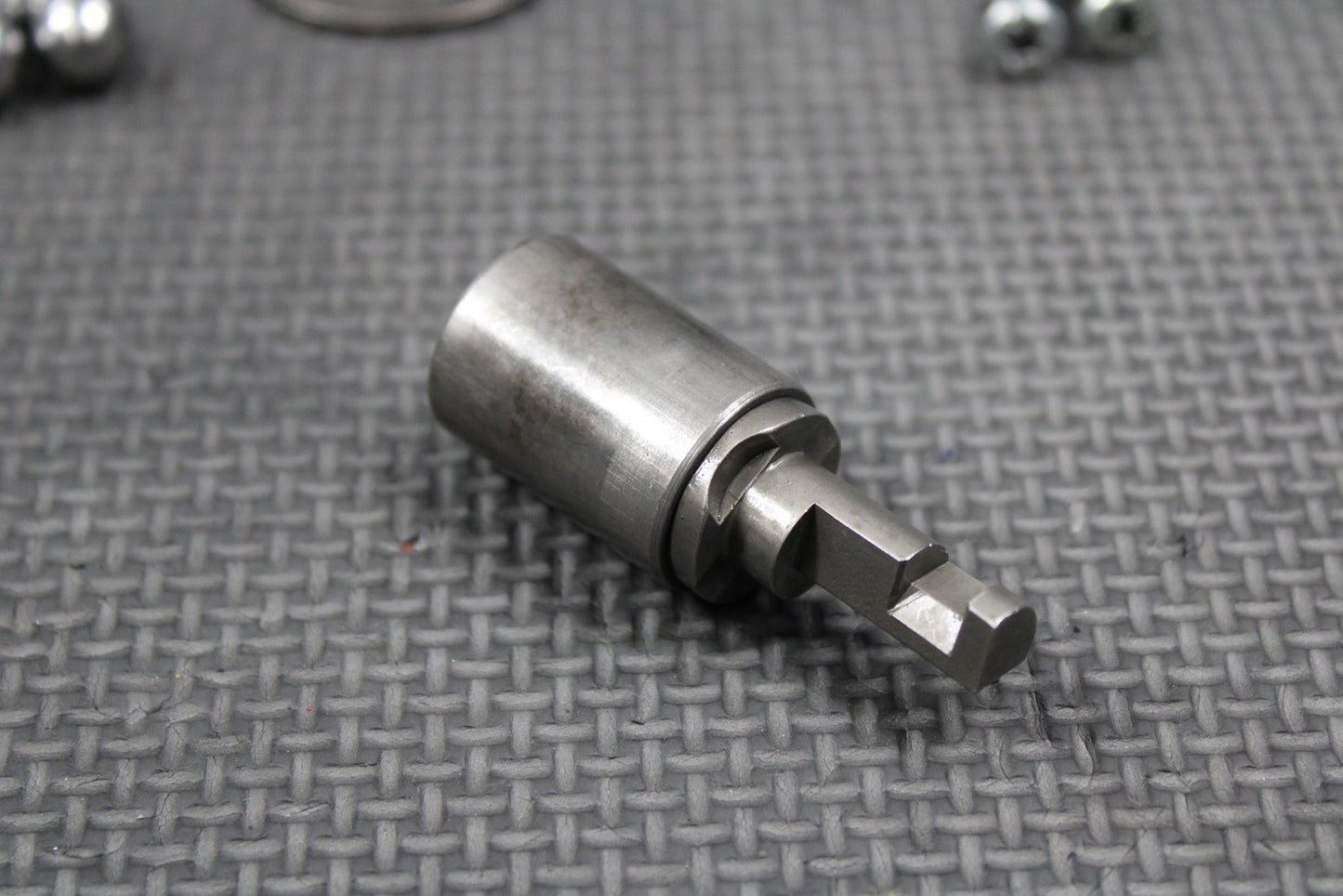 1988 HONDA CR250R OEM EXHAUST VALVE GOVERNOR PLATE RELEASE SPRING HOLDER PARTS - hggarage