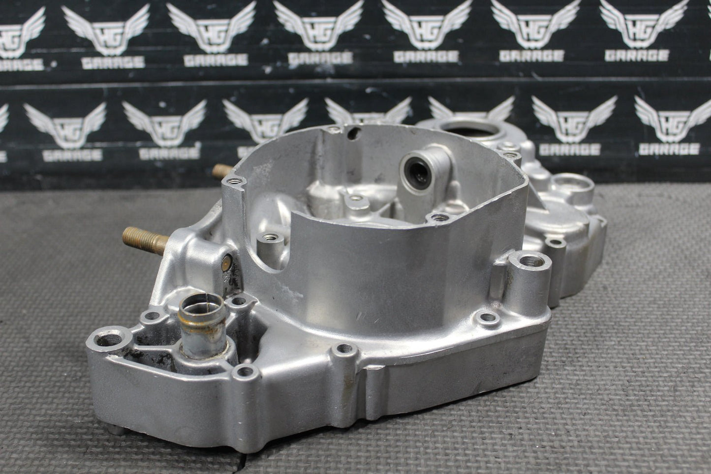 1997 SUZUKI RM250 OEM LEFT ENGINE MOTOR CRANKCASE CRANK CASE BLOCK 11300 - 37822 - hggarage