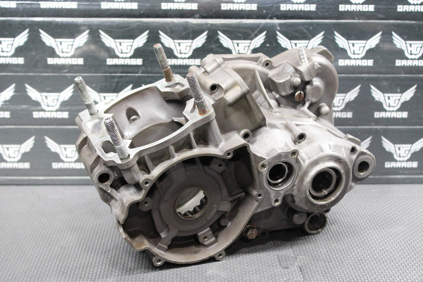 2000 KTM 250 EXC OEM LEFT RIGHT ENGINE MOTOR CRANKCASE CRANK CASES BLOCK - hggarage